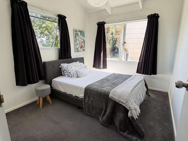 2 Hanui Place Massey_4