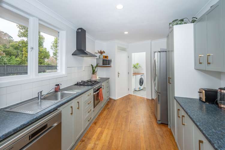 7 Manapouri Place Glenview_8