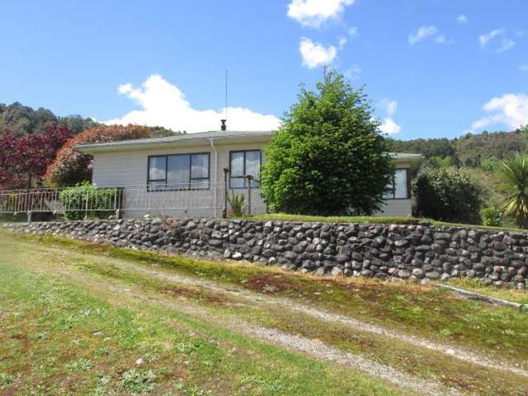 10 Herald Street Reefton_13