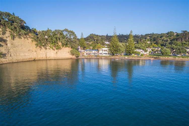 6/4 Arkles Strand Arkles Bay_15