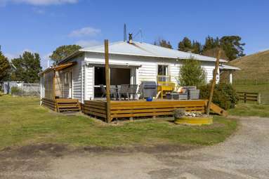 160 White Road_4