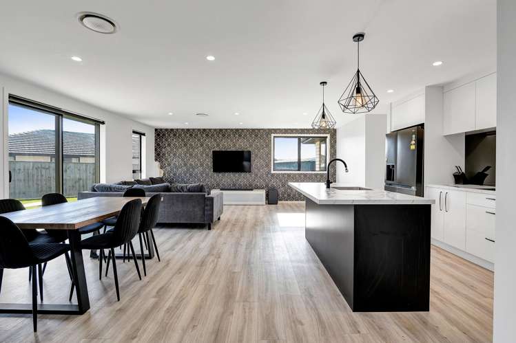 1/118 Brecon Road Stratford_2