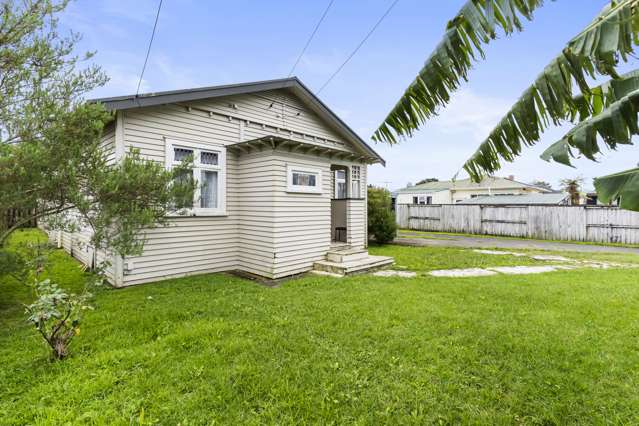 8 Berkeley Road Manurewa_2