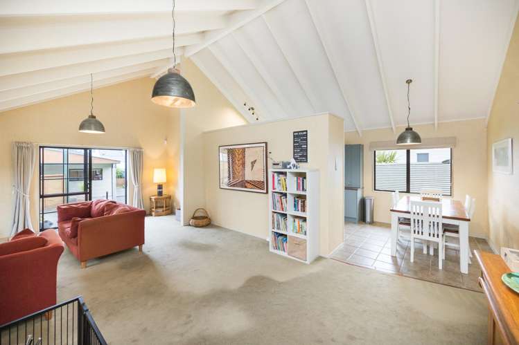 5 Hennessy Street East Foxton Beach_7
