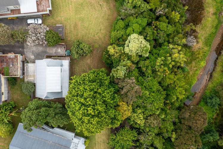 2/128 Lynn Road Bayview_32