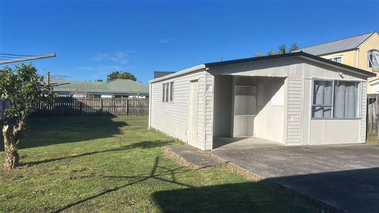 719 Te Atatu Road 1801_8