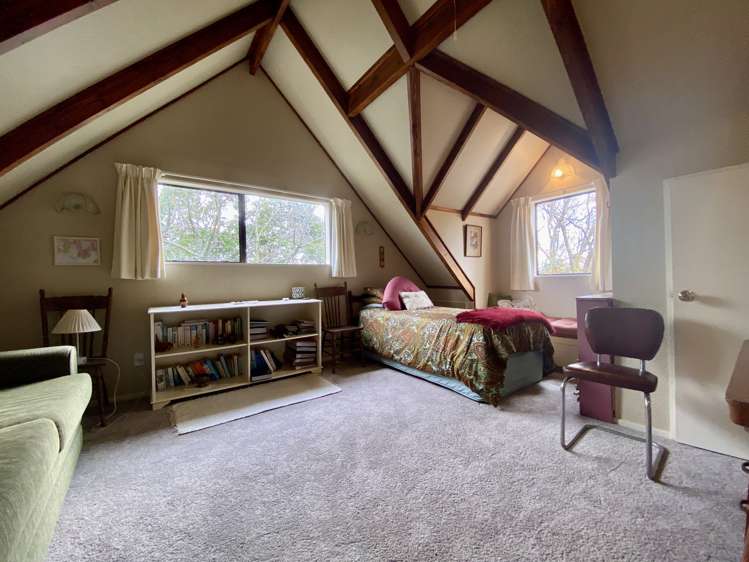 8 Escort Grove Awapuni_17