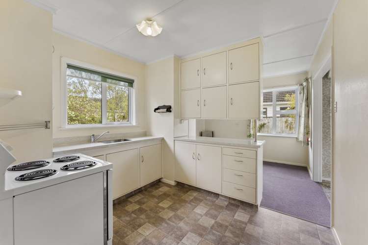 4 Heath Street Wainuiomata_6