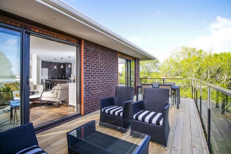 1/27 Waitemata Road Hauraki_17