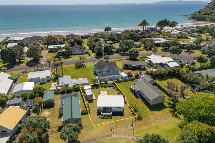 117 Winslow Place Matarangi_28