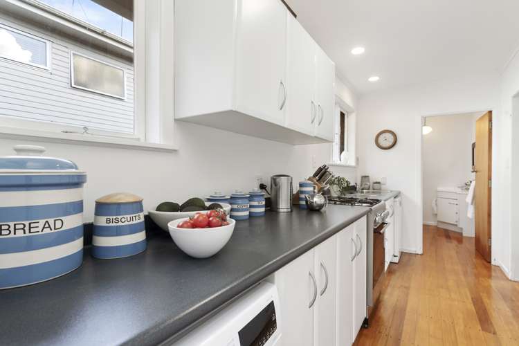 2/53 Hawera Road Kohimarama_5