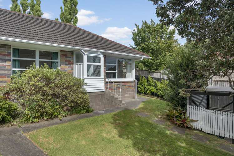 2/11 Lenihan Street Northcote_9