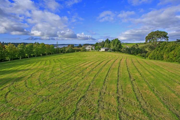 64 Okura River Road Okura_26