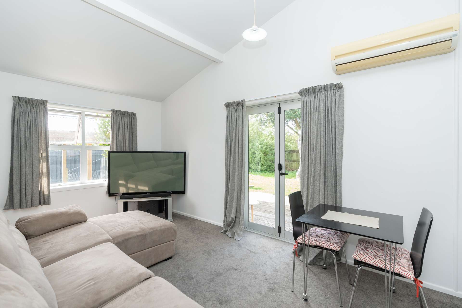 2/2 Herbert Road Queenwood_0