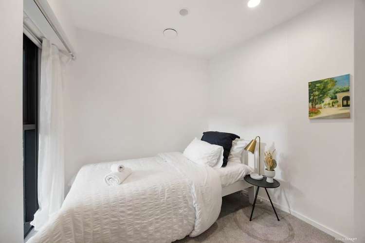 B03/369 Queen Street_4