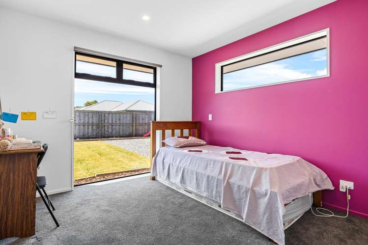 1 Merino Crescent Amberley_9