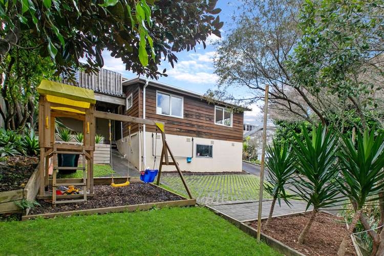 1/111 Manuka Road Bayview_1