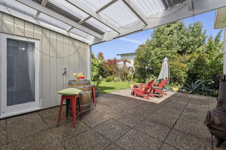 6 Conifer Lane Mangere Bridge_32