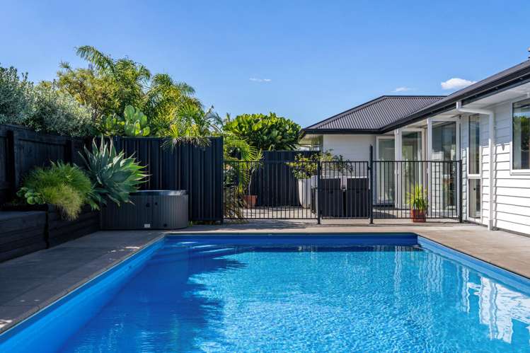 72 Hamilton Drive Wainui_1