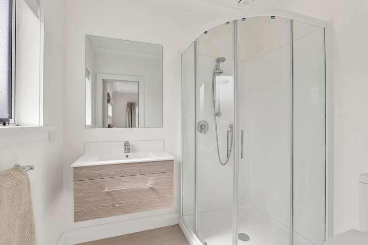 54A Cloten Road Stratford_22