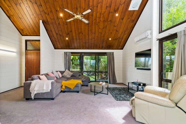 13 Henare Place Tihiotonga_11