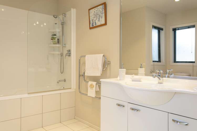 2/173 Tamamutu Street Taupo_12