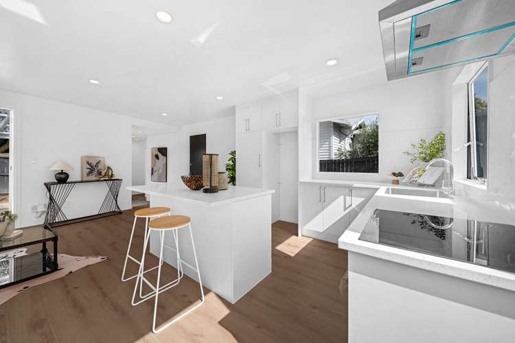 1145A New North Road Mount Albert_3
