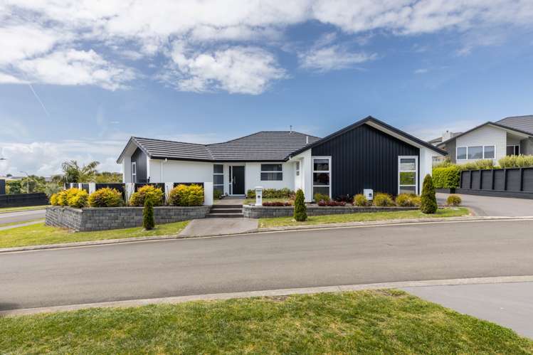 1 Oakmont Crescent Waiwhakaiho_2
