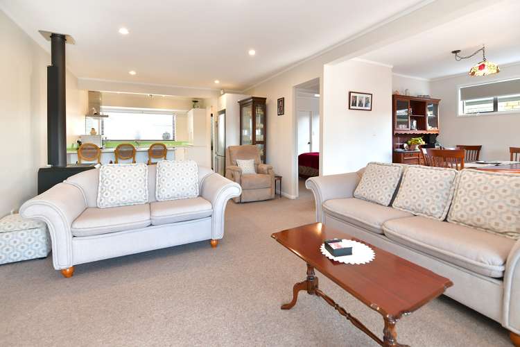 4 Centreway Road Orewa_5