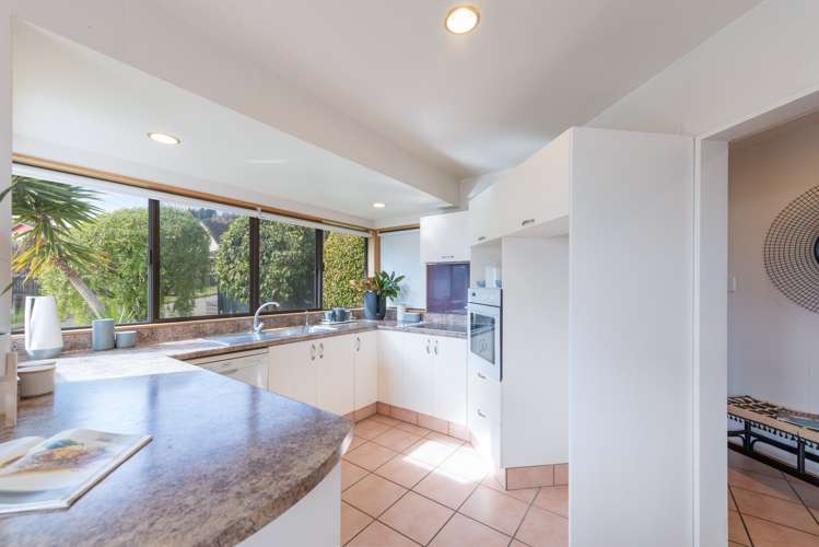 24 Tresillian Avenue Marybank_11