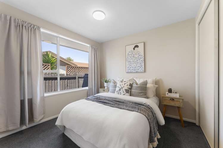 2/30 Trevor Street Hornby_10