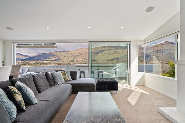 2/124 Lismore Street Wanaka_5