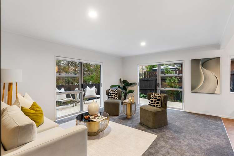 2/9 Mira Place Windsor Park_1