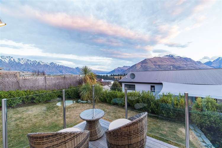 37 Suburb Street Queenstown_9