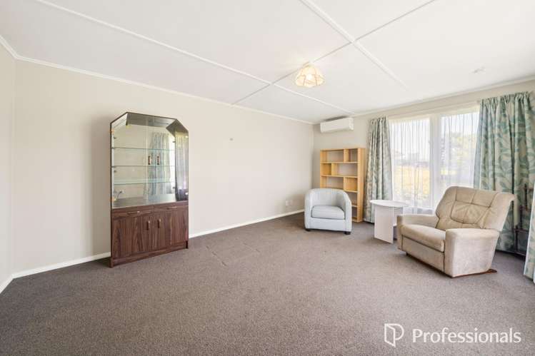 6 Hewer Crescent Naenae_5