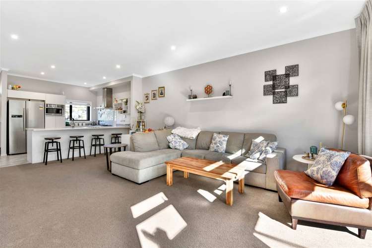 117 Bonair Crescent Silverdale_12