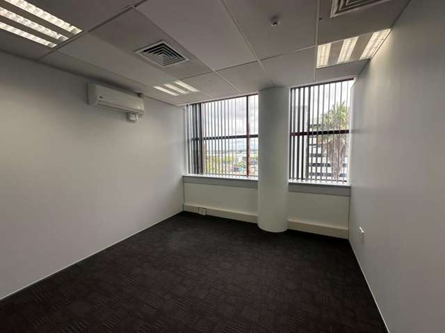 22 Amersham Way City Centre_3