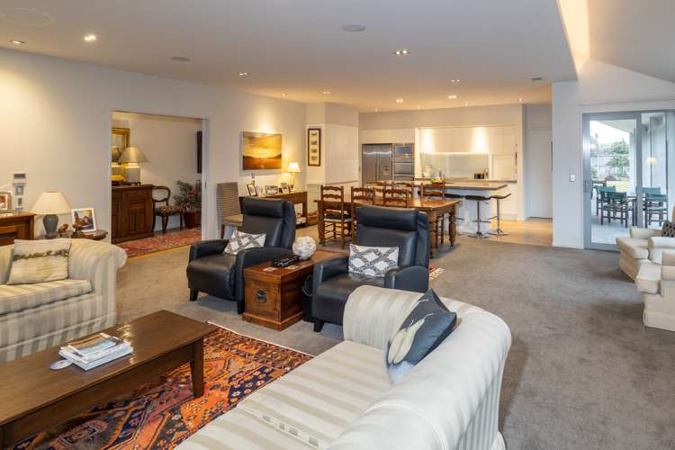 87 Racecourse Road Allenton_9