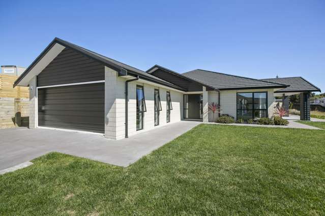 2 Oakmont Crescent Waiwhakaiho_1