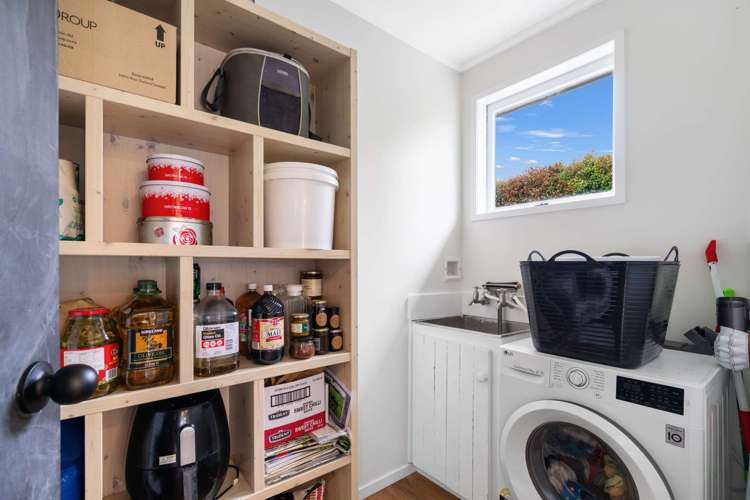 14 View Street Maungaturoto_31