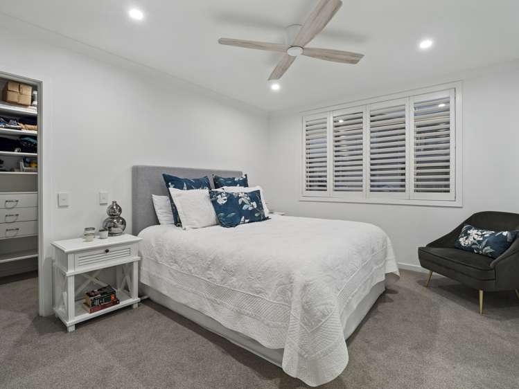 20 Eaves Bush Parade Orewa_12