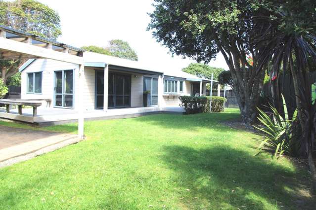 286 Kenwood Drive Matarangi_1