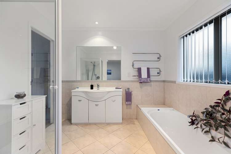 26 Palm Springs Boulevard Papamoa_16