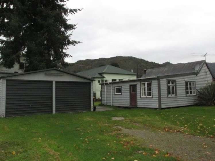8 Shaw Street Reefton_6