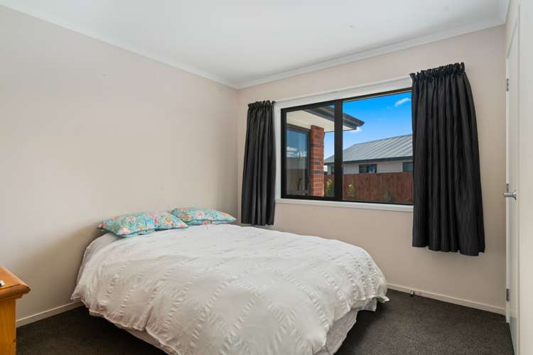 37 Finch Street Albert Town_10