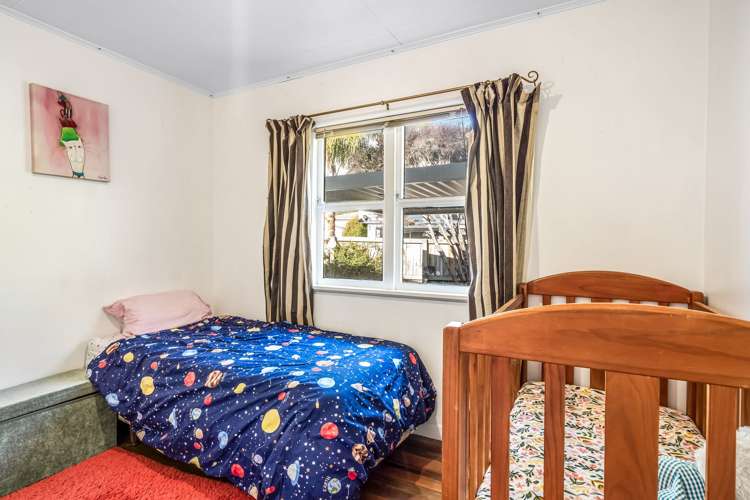 6 Isel Place Stoke_13