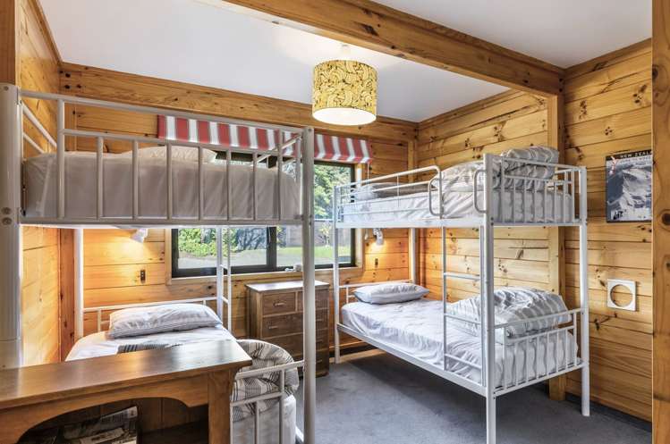 433 State Highway One Lake Taupo (East)_16