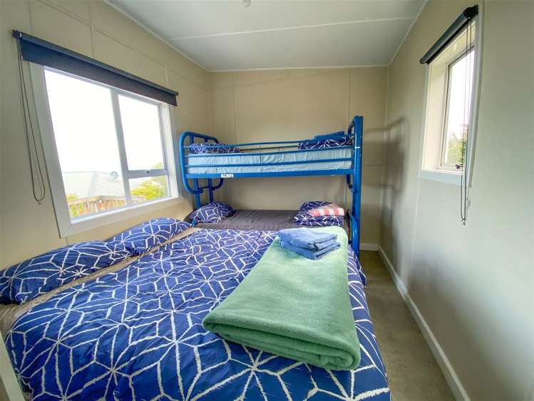 38 Esplanade Kaka Point_14