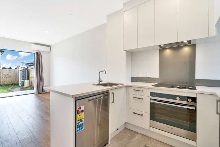 8/54 Swanson Road 11401_2