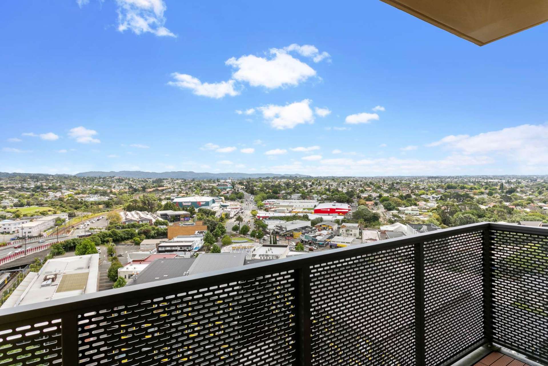 1203/20 Mccrae Way New Lynn_0